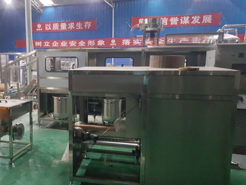 凈水設(shè)備濾芯為什么不保修？多久更換一次？